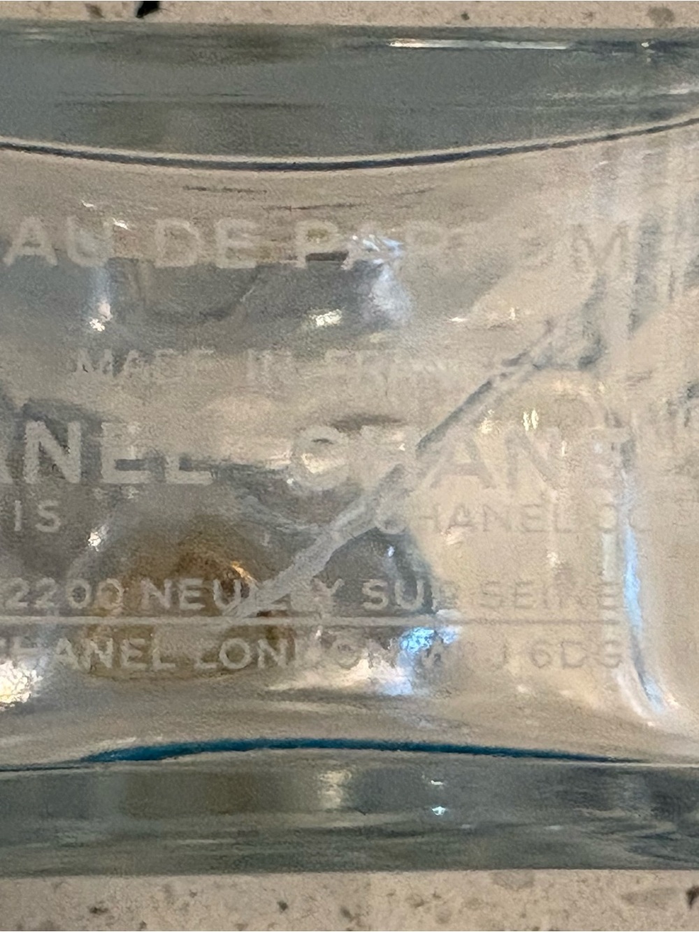 CHANEL NO. 5 EAU DE PARFUM 6.8 OZ. (empty) vanity decor - Picture 2 of 6